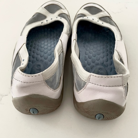 Privo by Clark’s Athletic Slip-On Shoes (US 6) - Picture 3 of 8